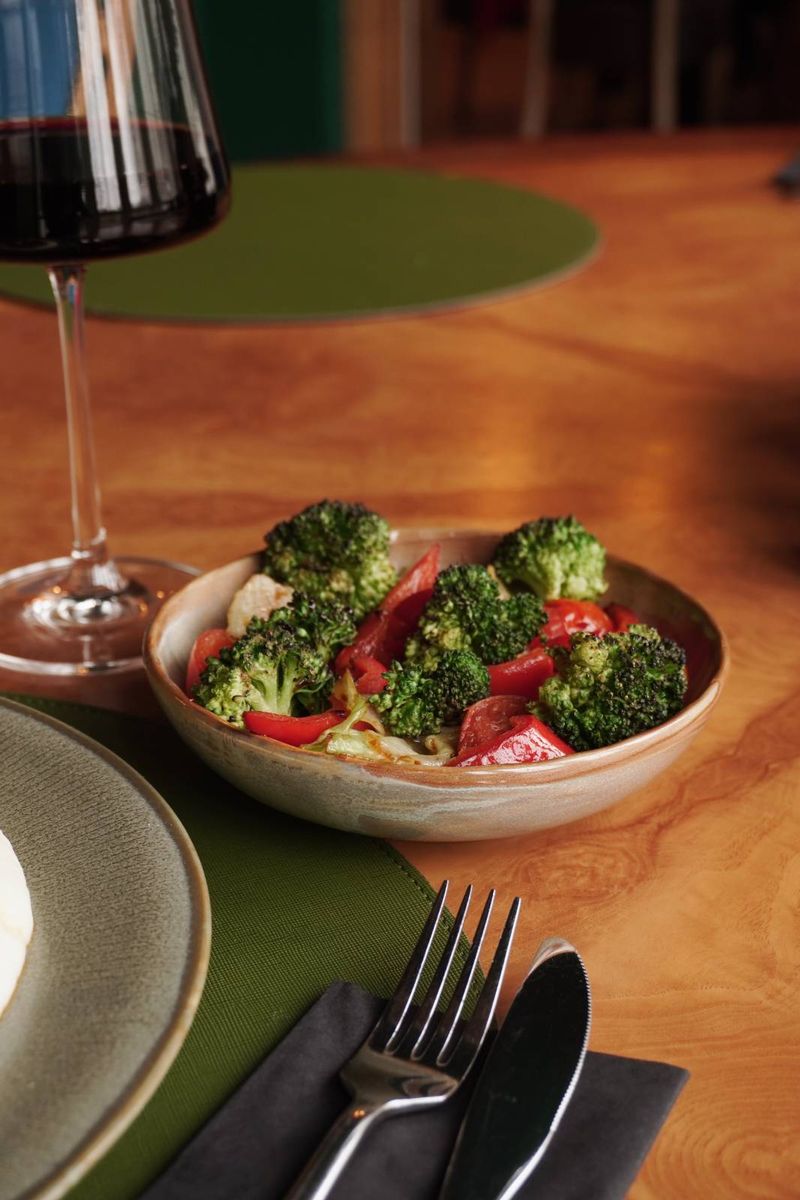 Salată Caldă de Broccoli